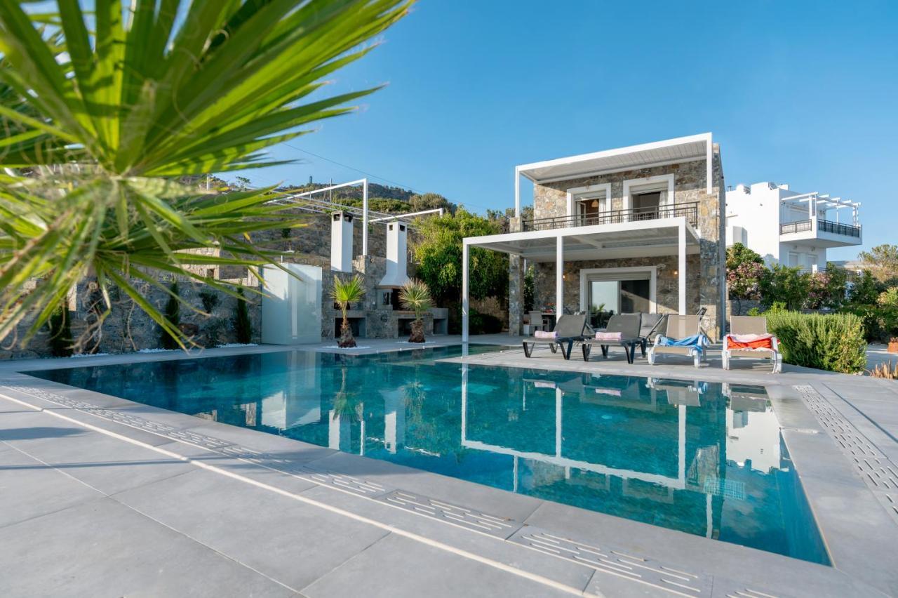 Achlia Beach Villa エクステリア 写真