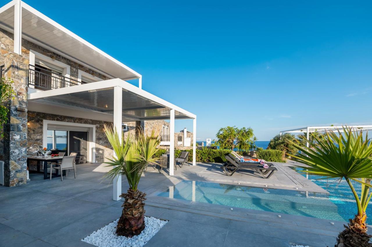 Achlia Beach Villa エクステリア 写真