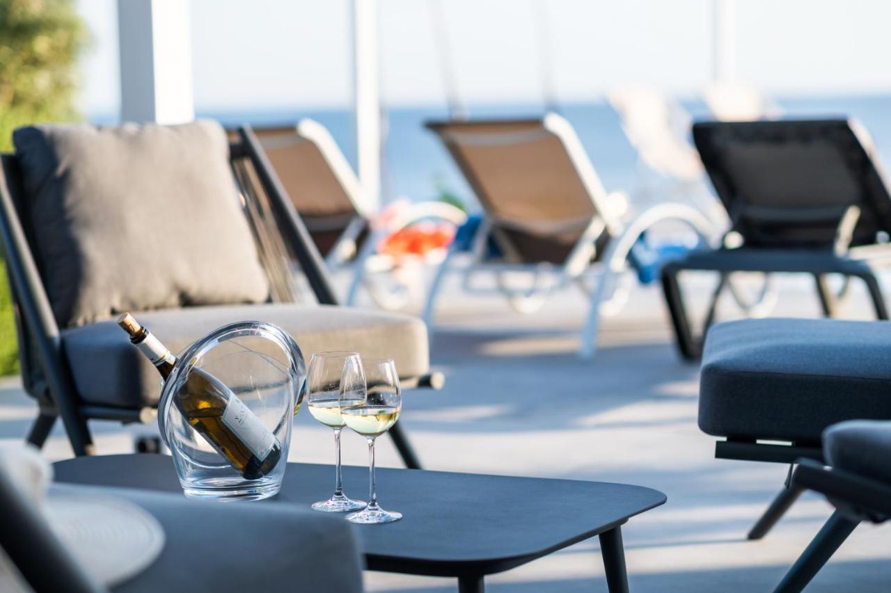 Achlia Beach Villa エクステリア 写真