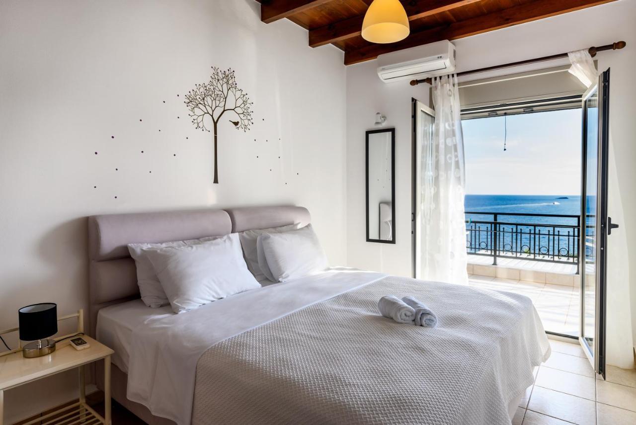 Achlia Beach Villa エクステリア 写真